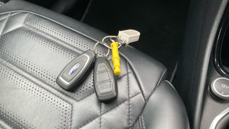 Ford Puma 1.0 EcoBoost Hybrid mHEV 155 ST-Line Vignale 5dr Petrol Hatchback